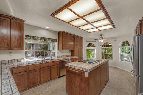 9446 Victoria Ln, Windsor, CA 95492 photo 18