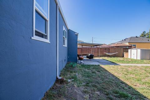 2139 El Dorado St, Vallejo, CA 94590 photo 38