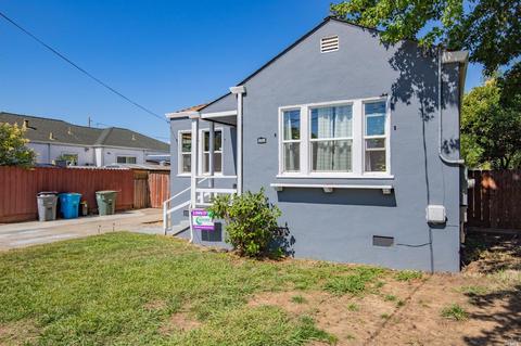 2139 El Dorado St, Vallejo, CA 94590 photo 3