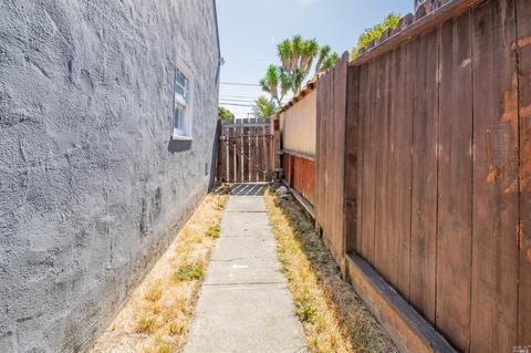 2139 El Dorado St, Vallejo, CA 94590 photo 29