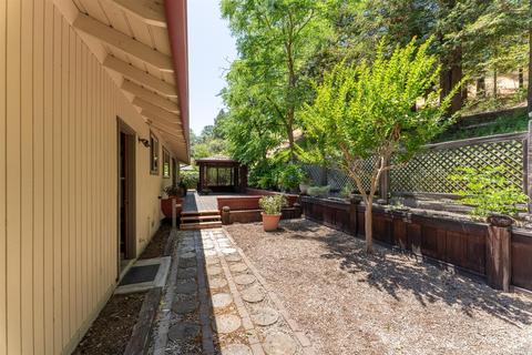 261 Bourbon Ln, Ukiah, CA 95482 photo 32