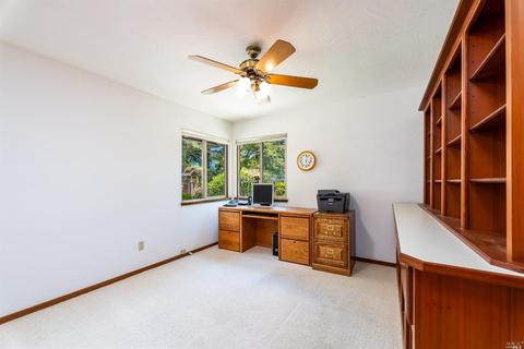 261 Bourbon Ln, Ukiah, CA 95482 photo 15