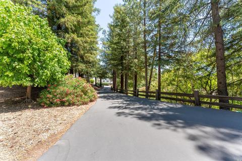 261 Bourbon Ln, Ukiah, CA 95482 photo 35