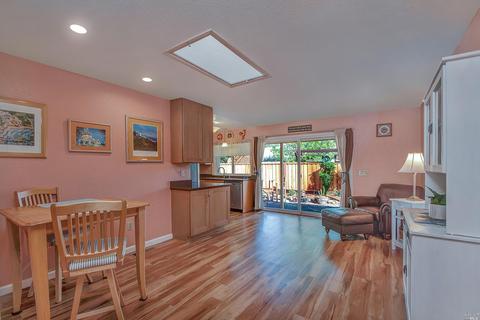 242 Prune Tree Dr, Healdsburg, CA 95448 photo 13