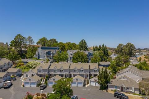 365 Seaport Dr, Vallejo, CA 94590 photo 2