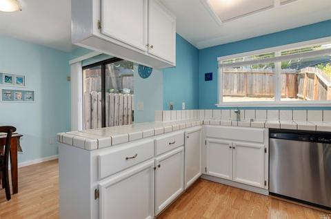 365 Seaport Dr, Vallejo, CA 94590 photo 13