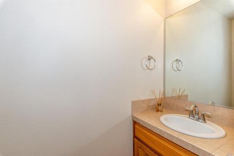 554 Emily Rose Cir, Windsor, CA 95492 photo 16