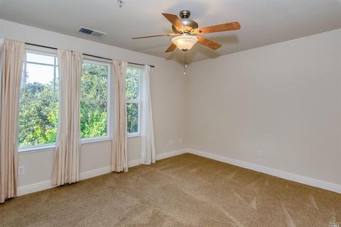 554 Emily Rose Cir, Windsor, CA 95492 photo 12