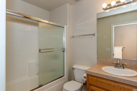554 Emily Rose Cir, Windsor, CA 95492 photo 17