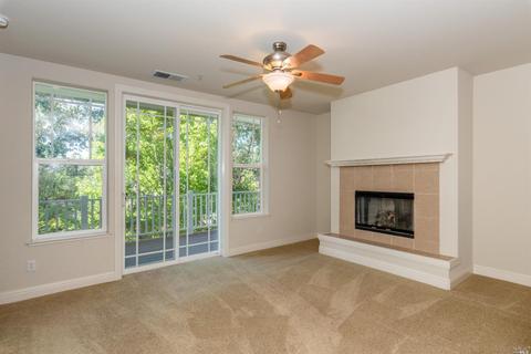 554 Emily Rose Cir, Windsor, CA 95492 photo 5