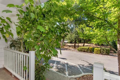 554 Emily Rose Cir, Windsor, CA 95492 photo 3