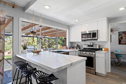 224 Parkview Ter, Vallejo, CA 94589 photo 13