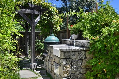 683 Larkspur Dr, Healdsburg, CA 95448 photo 18