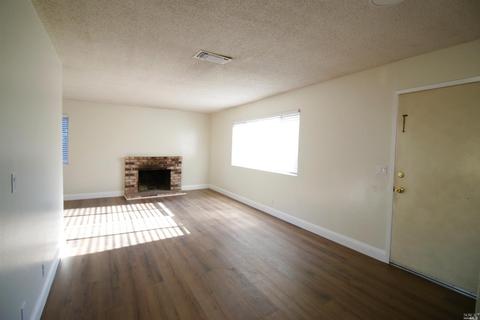 2000 Davis Dr, Fairfield, CA 94533 photo 2