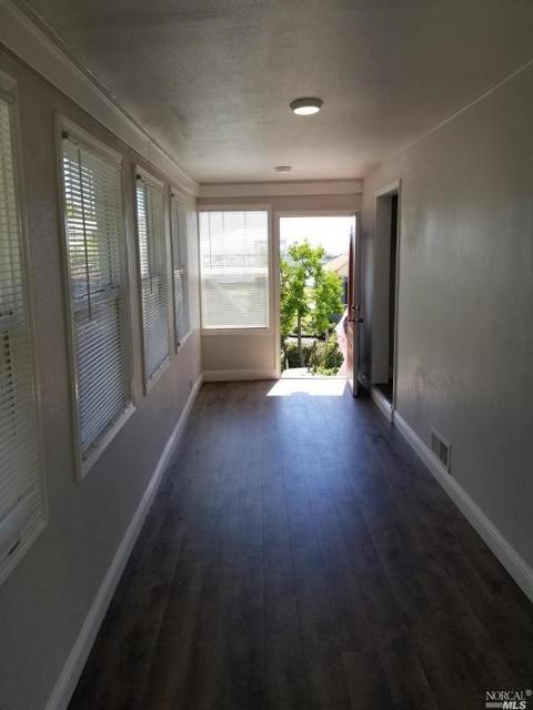 136 B St, Vallejo, CA 94590 photo 3