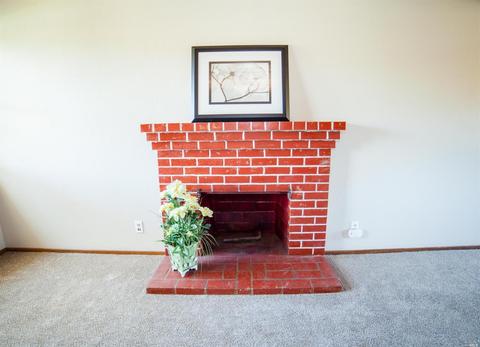 1044 Pine St, Vallejo, CA 94590 photo 3
