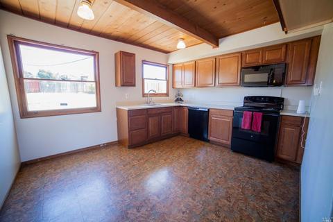 1044 Pine St, Vallejo, CA 94590 photo 6