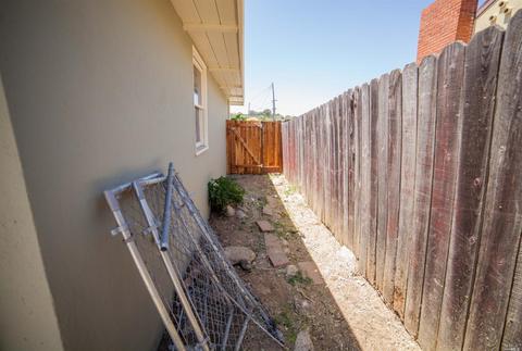 1044 Pine St, Vallejo, CA 94590 photo 28