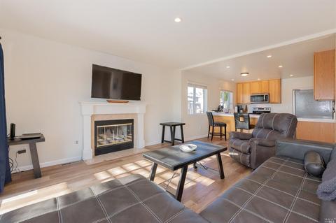 915 Lighthouse Ct, Vallejo, CA 94590 photo 4
