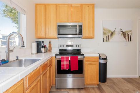 915 Lighthouse Ct, Vallejo, CA 94590 photo 10
