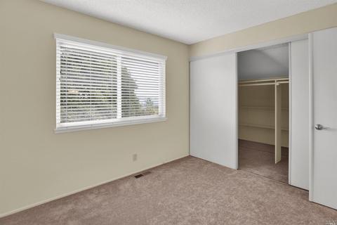 450 Bluebell Pl, Vallejo, CA 94591 photo 14