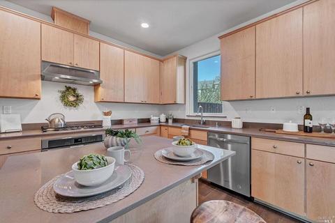 626 Jade St, Petaluma, CA 94952 photo 25