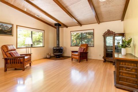 305 Crestview Dr, Ukiah, CA 95482 photo 12