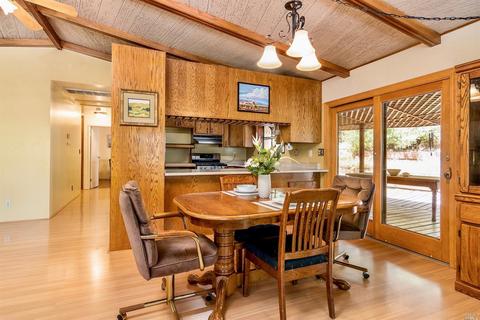 305 Crestview Dr, Ukiah, CA 95482 photo 8