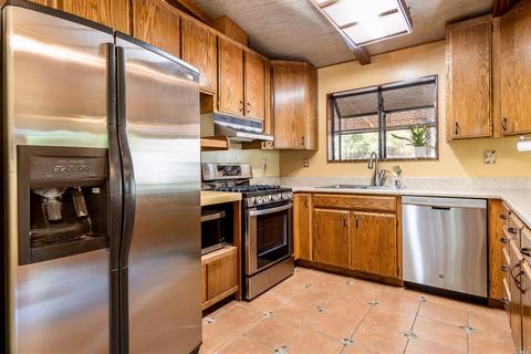 305 Crestview Dr, Ukiah, CA 95482 photo 9