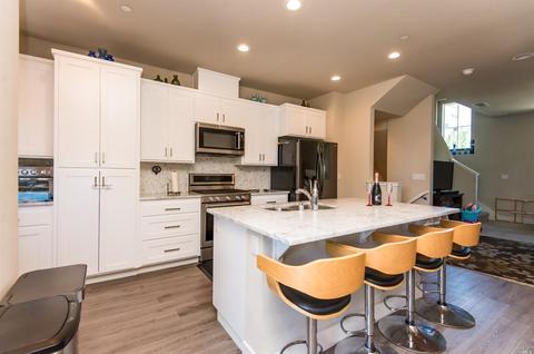 704 E Cotati Ave, Cotati, CA 94931 photo 10