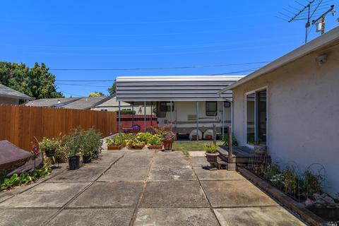 360 Cottonwood Dr, Vallejo, CA 94591 photo 23