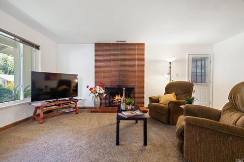 360 Cottonwood Dr, Vallejo, CA 94591 photo 3