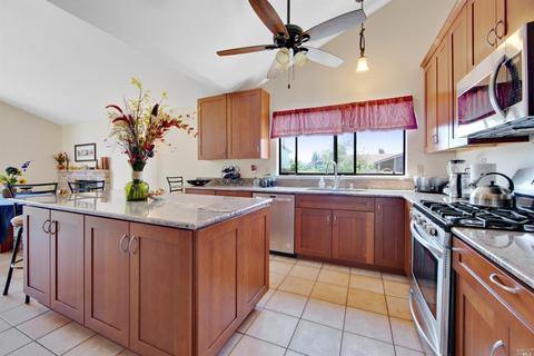 2102 Willow Dr, Petaluma, CA 94954 photo 7