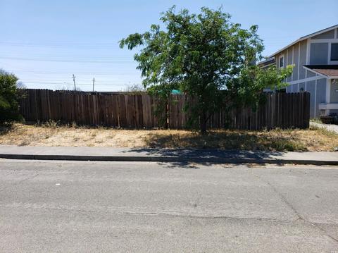 1433 Matthew Dr, Fairfield, CA 94533 photo 2