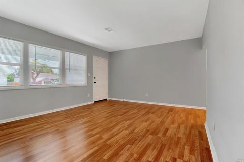 136 Foster St, Vallejo, CA 94591 photo 4