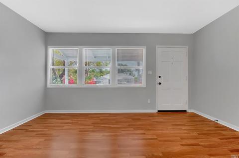 136 Foster St, Vallejo, CA 94591 photo 3