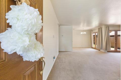 406 Elder St, Vacaville, CA 95688 photo 3