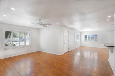 1813 Wright St, Santa Rosa, CA 95404 photo 7