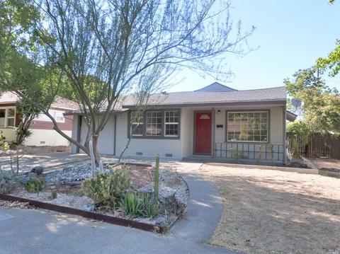 384 Hillcrest Ave, Ukiah, CA 95482 photo 2