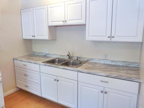 384 Hillcrest Ave, Ukiah, CA 95482 photo 5