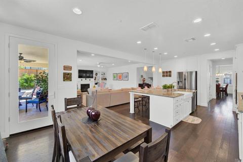 793 Elderberry Loop, Vacaville, CA 95688 photo 10