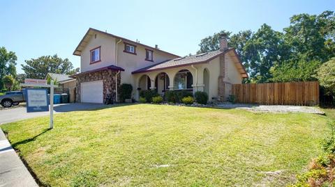 370 Edgewood Dr, Vacaville, CA 95688 photo 3