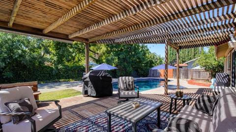 370 Edgewood Dr, Vacaville, CA 95688 photo 10