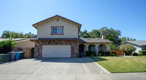 370 Edgewood Dr, Vacaville, CA 95688 photo 2