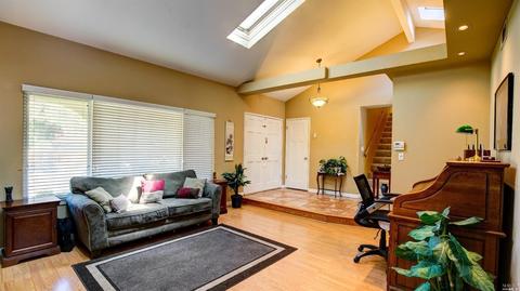 370 Edgewood Dr, Vacaville, CA 95688 photo 12