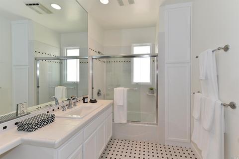 1949 Laurel St, Napa, CA 94559 photo 22
