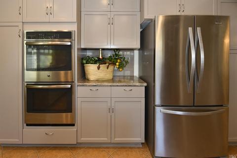 1949 Laurel St, Napa, CA 94559 photo 8