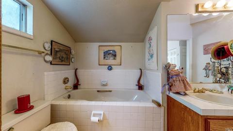 222 White Oak Cir, Petaluma, CA 94952 photo 24