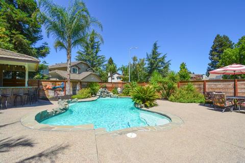 335 Holly Ct, Dixon, CA 95620 photo 35