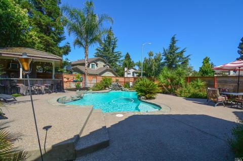 335 Holly Ct, Dixon, CA 95620 photo 34